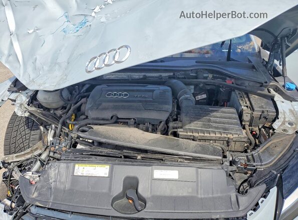 TRUTECFVXK1002716 2019 AUDI TT Серебряный Вид задней части салона