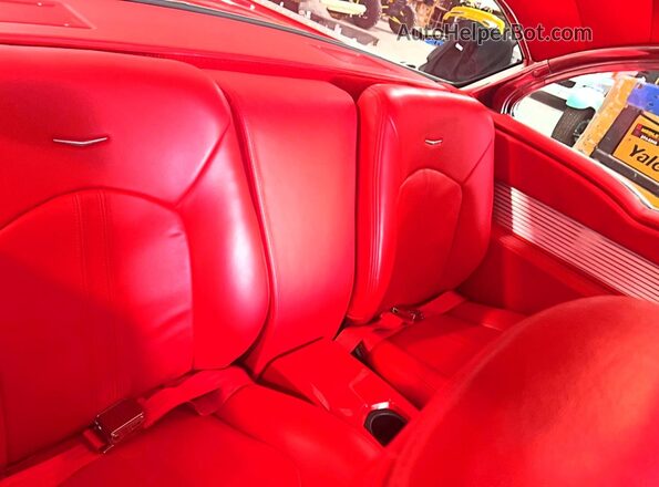 VC57J139026 1957 CHEVROLET BEL Red Vista trasera
