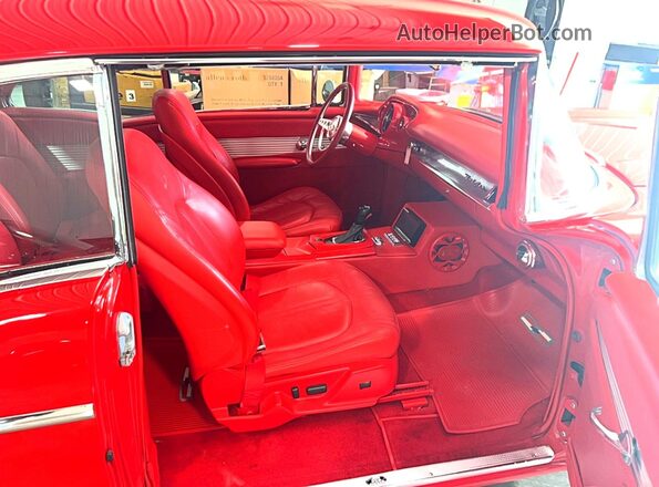 VC57J139026 1957 CHEVROLET BEL Red Vista frontal