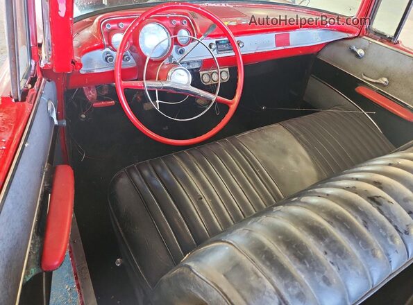 VC57S224372 1957 CHEVROLET B-SERIES Red Dashboard view