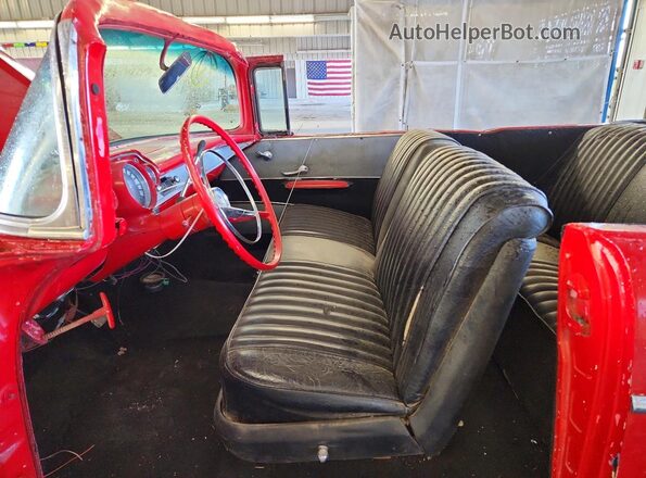 VC57S224372 1957 CHEVROLET B-SERIES Red Front interior view