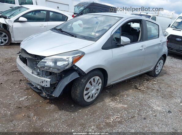 VNKKTUD30GA063087 2016 TOYOTA YARIS Серебряный Передняя левая четверть