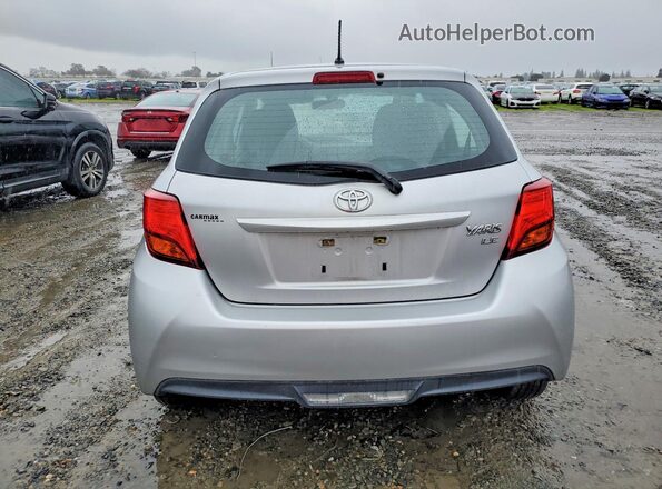 VNKKTUD34GA059267 2016 TOYOTA YARIS Серебряный Вид сзади