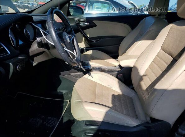 W04WT3N52GG069873 2016 BUICK CASCADA Черный Вид салона спереди