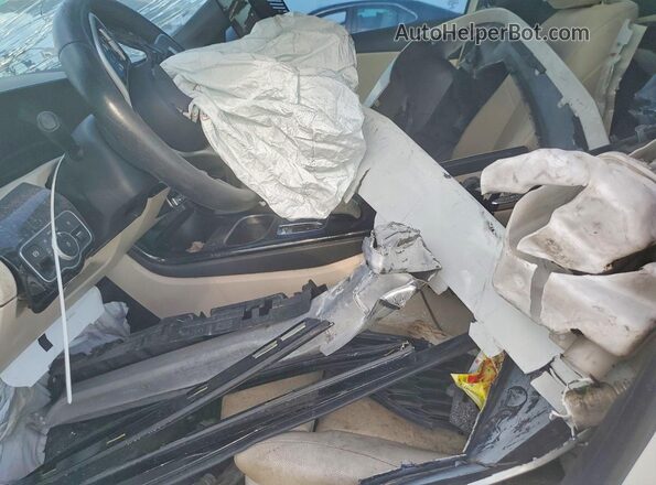 W1K3G4EB2LW045815 2020 MERCEDES-BENZ A White Vista interior delantera