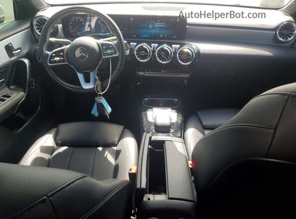 W1K3G4EB6NJ325821 2022 MERCEDES-BENZ A Белый Вид панели приборов