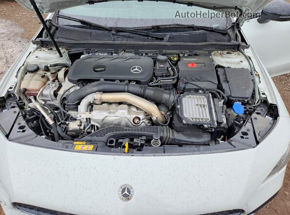 W1K5J4HB3RN450442 2024 MERCEDES-BENZ CLA-CLASS Белый Вид задней части салона