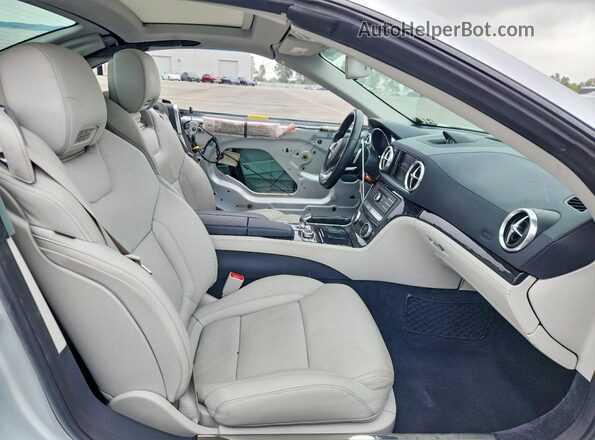 W1KJK6GA2LF061714 2020 MERCEDES-BENZ SL Brown Vista de los asientos traseros