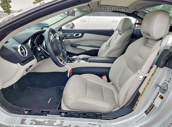 W1KJK6GA2LF061714 2020 MERCEDES-BENZ SL Brown Vista interior delantera