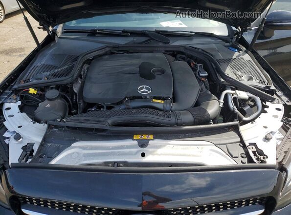 W1KWJ8EB1MG067810 2021 MERCEDES-BENZ C Black Widok wnętrza z tyłu