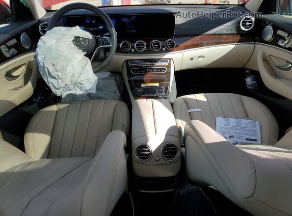 W1KZF8DB4MA878956 2021 MERCEDES-BENZ E Red Առջևի վահանակի տեսք
