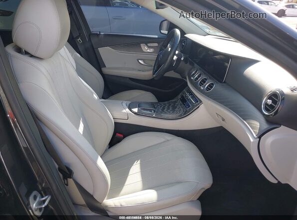 W1KZF8DB7MA946473 2021 MERCEDES-BENZ E-CLASS Gray Vista interior delantera