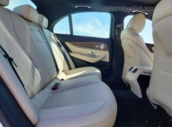 W1KZF8DB9NB044872 2022 MERCEDES-BENZ E Белый Вид задних сидений