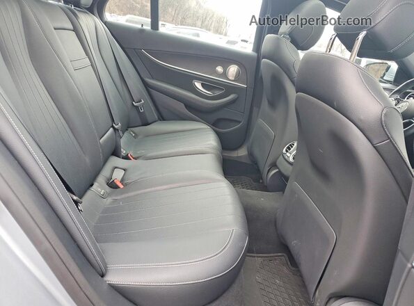 W1KZF8EB6MA967572 2021 MERCEDES-BENZ E Silver Widok tylnych siedzeń