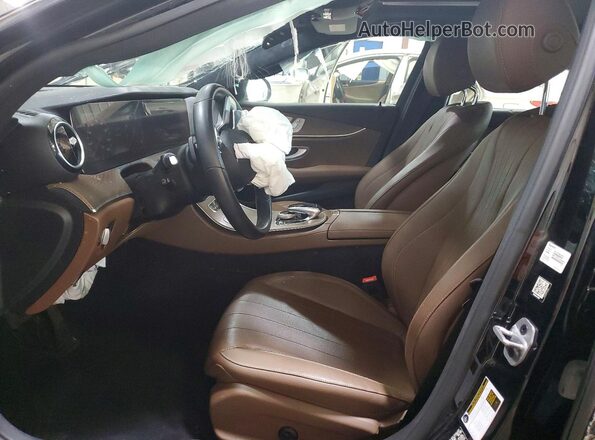 W1KZF8EB8LA829644 2020 MERCEDES-BENZ E Black Widok wnętrza z przodu