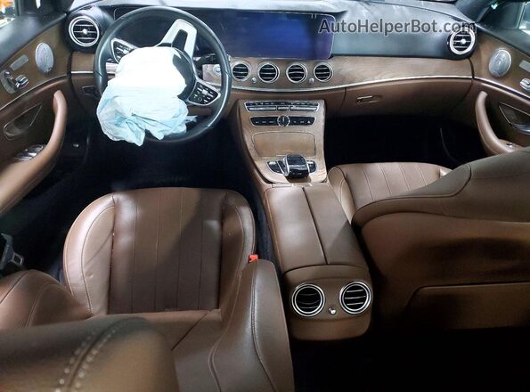 W1KZF8EB8LA829644 2020 MERCEDES-BENZ E Black Widok deski rozdzielczej