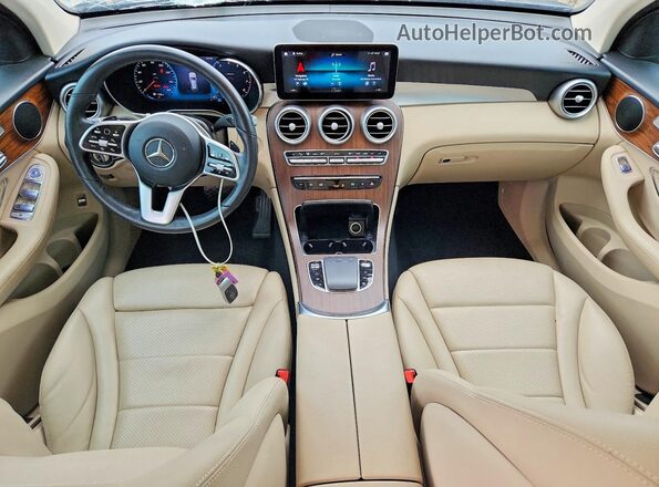 W1N0G8EB8MF917543 2021 MERCEDES-BENZ GLC-CLASS Blue Вид панелі приладів