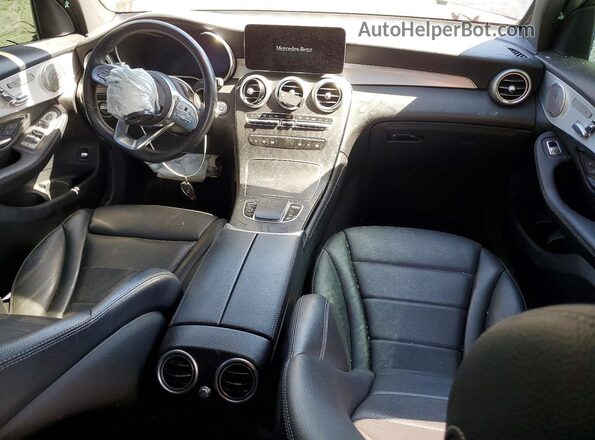 W1N0J8EB9MF906780 2021 MERCEDES-BENZ GLC-CLASS Black Առջևի վահանակի տեսք