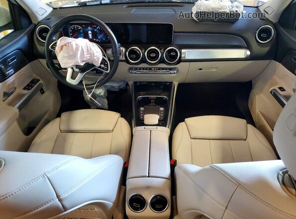 W1N4M4HB0MW105281 2021 MERCEDES-BENZ GLB-CLASS Белый Вид панели приборов