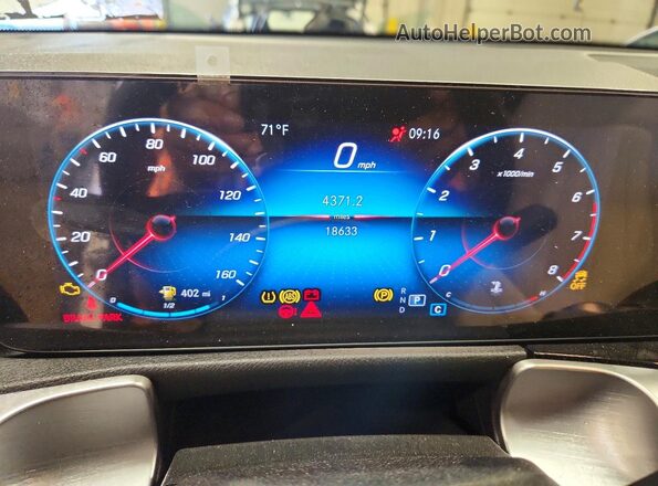 W1N4M4HB7PW270958 2023 MERCEDES-BENZ GLB-CLASS Белый Вид щитка приборов