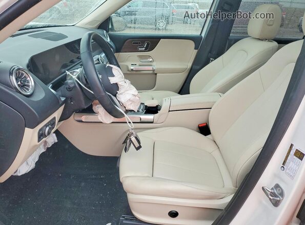 W1N4M4HBXPW313995 2023 MERCEDES-BENZ GLB-CLASS Белый Вид салона спереди