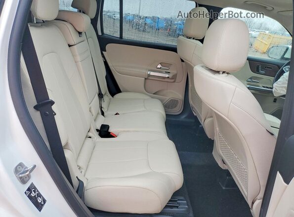 W1N4M4HBXPW313995 2023 MERCEDES-BENZ GLB-CLASS Белый Вид задней части салона