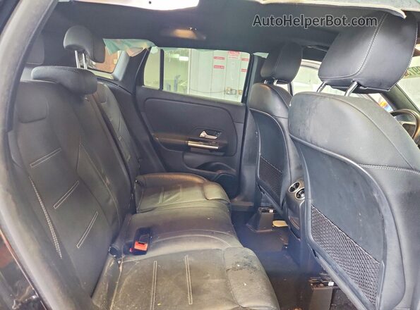 W1N4N4HB9MJ316005 2021 MERCEDES-BENZ GLA Черный Вид задней части салона