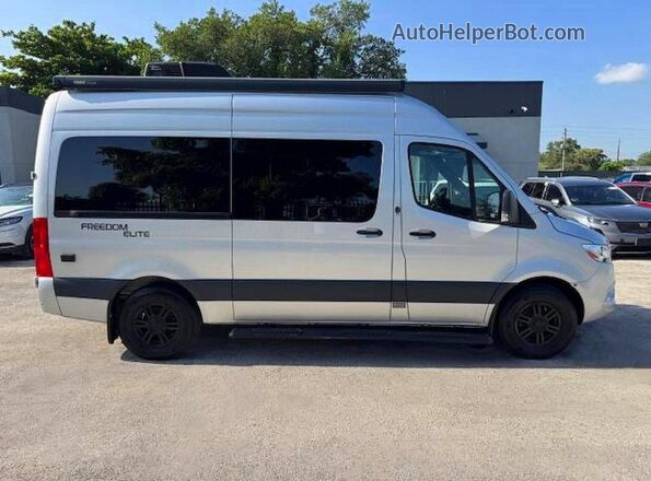 W1X4EBHY0NP484324 2022 MERCEDES-BENZ SPRINTER Серебряный Вид наклейки с VIN-кодом