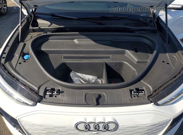 WA124BGF1SA020817 2025 AUDI OTHER White Rear interior view
