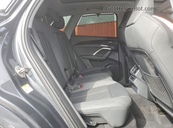 WA12AAGUXS2021072 2025 AUDI Q5 Серый Вид задней части салона