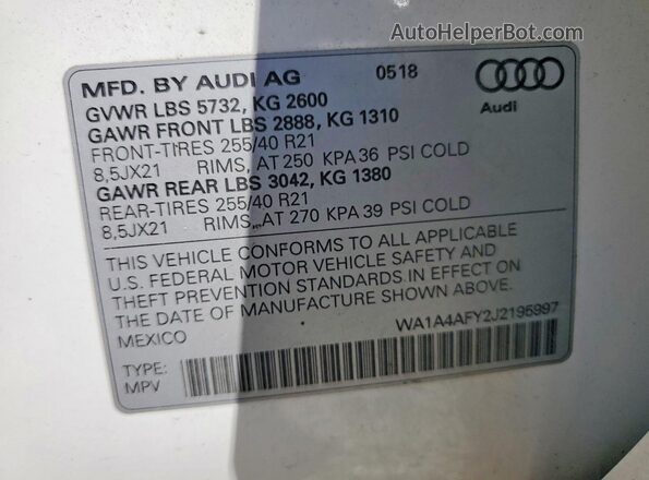 WA1A4AFY2J2195997 2018 AUDI SQ5 White Widok naklejki z numerem VIN