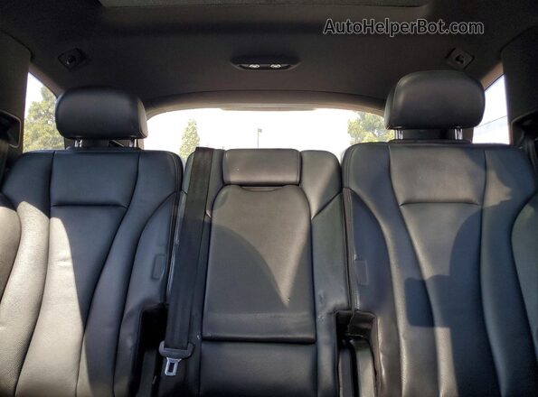 WA1AAAF74KD010032 2019 AUDI Q7 Gray Вид задніх сидінь