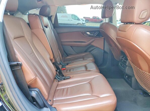 WA1AAAF74KD036601 2019 AUDI Q7 Blue Вид задньої частини салону