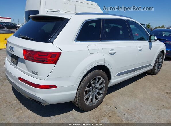 WA1AAAF77HD005576 2017 AUDI Q7 White Rear right