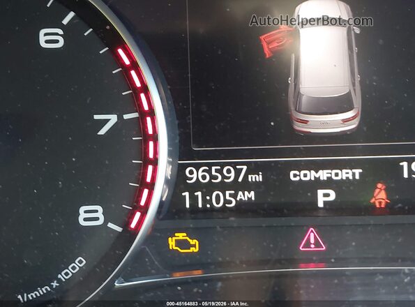 WA1AAAF77HD005576 2017 AUDI Q7 White 