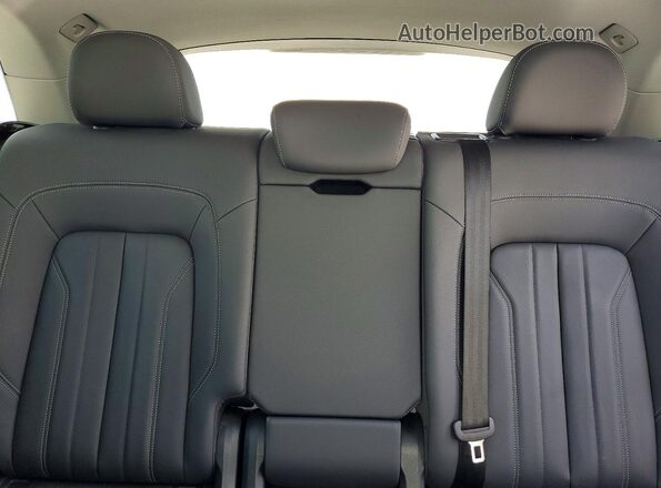 WA1AAAFY4M2010054 2021 AUDI Q5 Белый Вид задних сидений