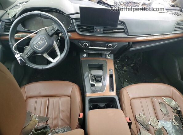 WA1AAAFY8M2132755 2021 AUDI Q5 Белый Вид панели приборов
