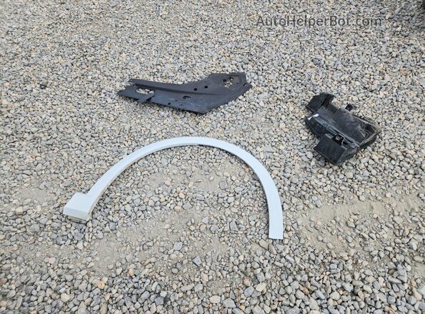 WA1AAAGE8MB038556 2021 AUDI E-TRON White VIN კოდის სტიკერის ხედი