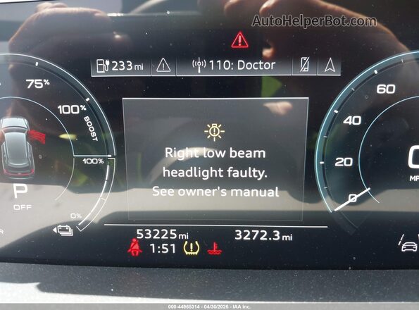 WA1AAAGE8PB004346 2023 AUDI E-TRON Gray Widok tylnych siedzeń