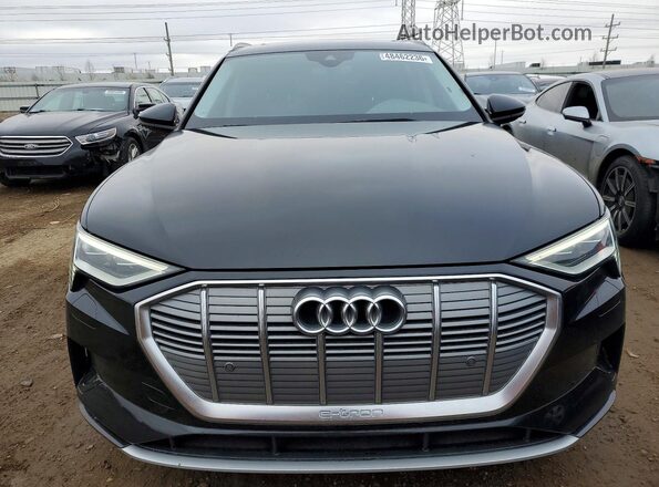 WA1AAAGE9MB008093 2021 AUDI E-TRON Black Widok z przodu