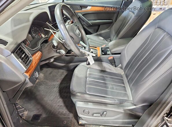 WA1ABAFY9P2015719 2023 AUDI Q5 Черный Вид салона спереди