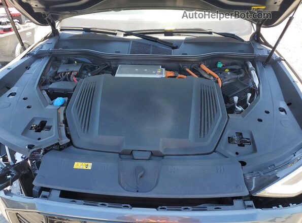 WA1ACBGE0PB019469 2023 AUDI E-TRON Gray Widok komory silnika