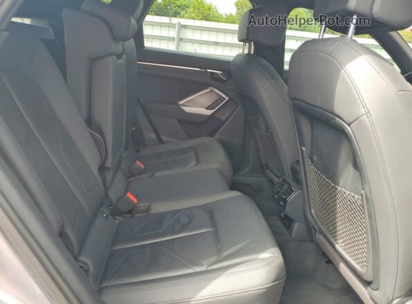 WA1AECF36L1105871 2020 AUDI Q3 Серебряный Вид задней части салона