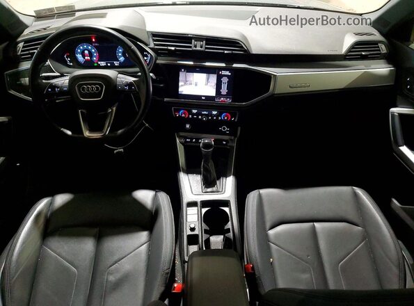 WA1AECF37L1111100 2020 AUDI Q3 Серый Вид панели приборов