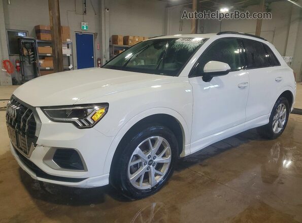 WA1AECF38N1077154 2022 AUDI Q3 Белый Передняя левая четверть