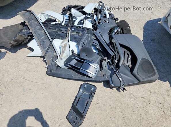 WA1AHAF70HD050385 2017 AUDI Q7 Белый Вид наклейки с VIN-кодом