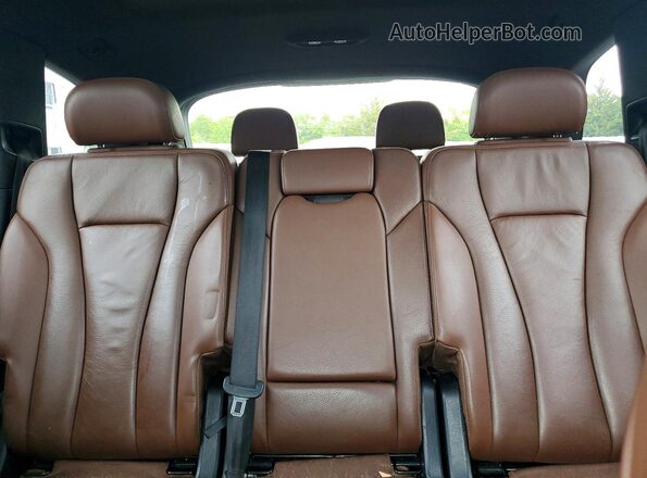 WA1AHAF73HD038344 2017 AUDI Q7 Black Widok tylnych siedzeń