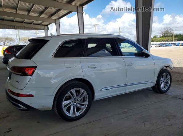 WA1AJAF74MD034298 2021 AUDI Q7 Белый Задняя правая четверть
