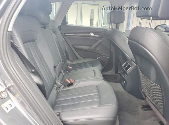 WA1ANAFY3J2021577 2018 AUDI Q5 Серый Вид задней части салона