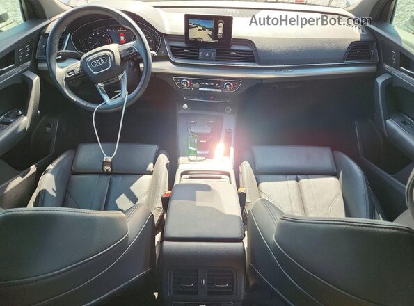 WA1ANAFY9L2114221 2020 AUDI Q5 Белый Вид панели приборов